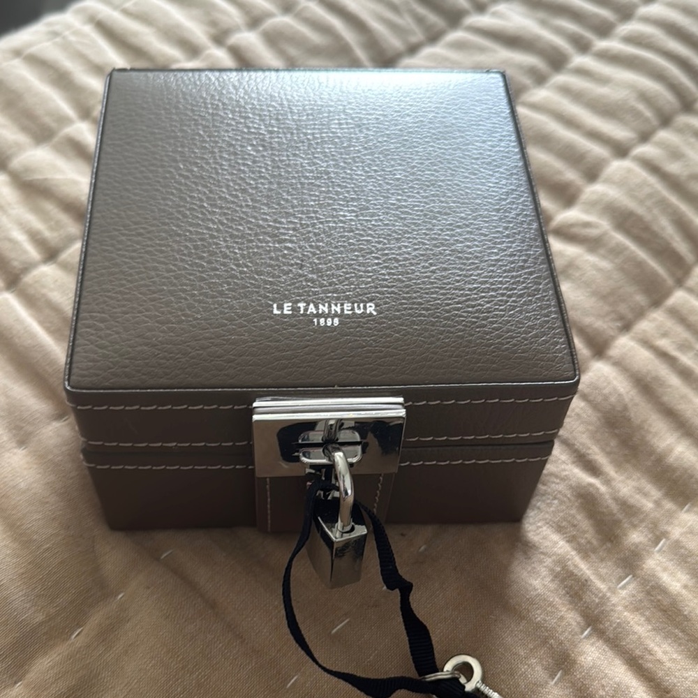 Le Tanneur Taupe Jewelry Box